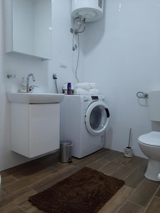 Apartman Viaggio 스렘스카 미트로비차 외부 사진