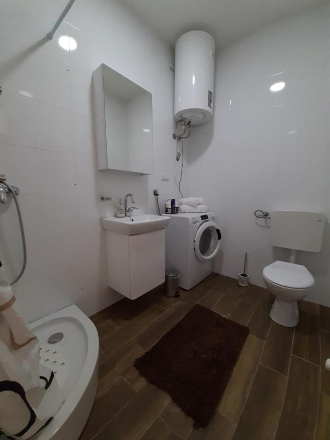 Apartman Viaggio 스렘스카 미트로비차 외부 사진
