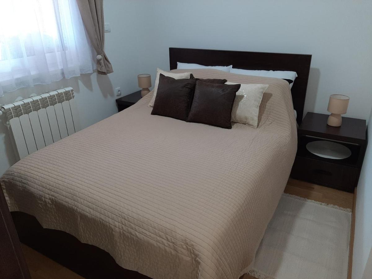 Apartman Viaggio 스렘스카 미트로비차 외부 사진